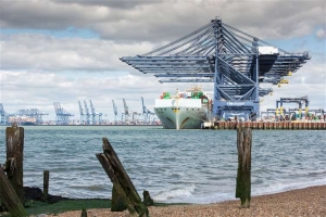 Shipping Giant Maersk to Cease Operations at Port of Felixstowe in 2024